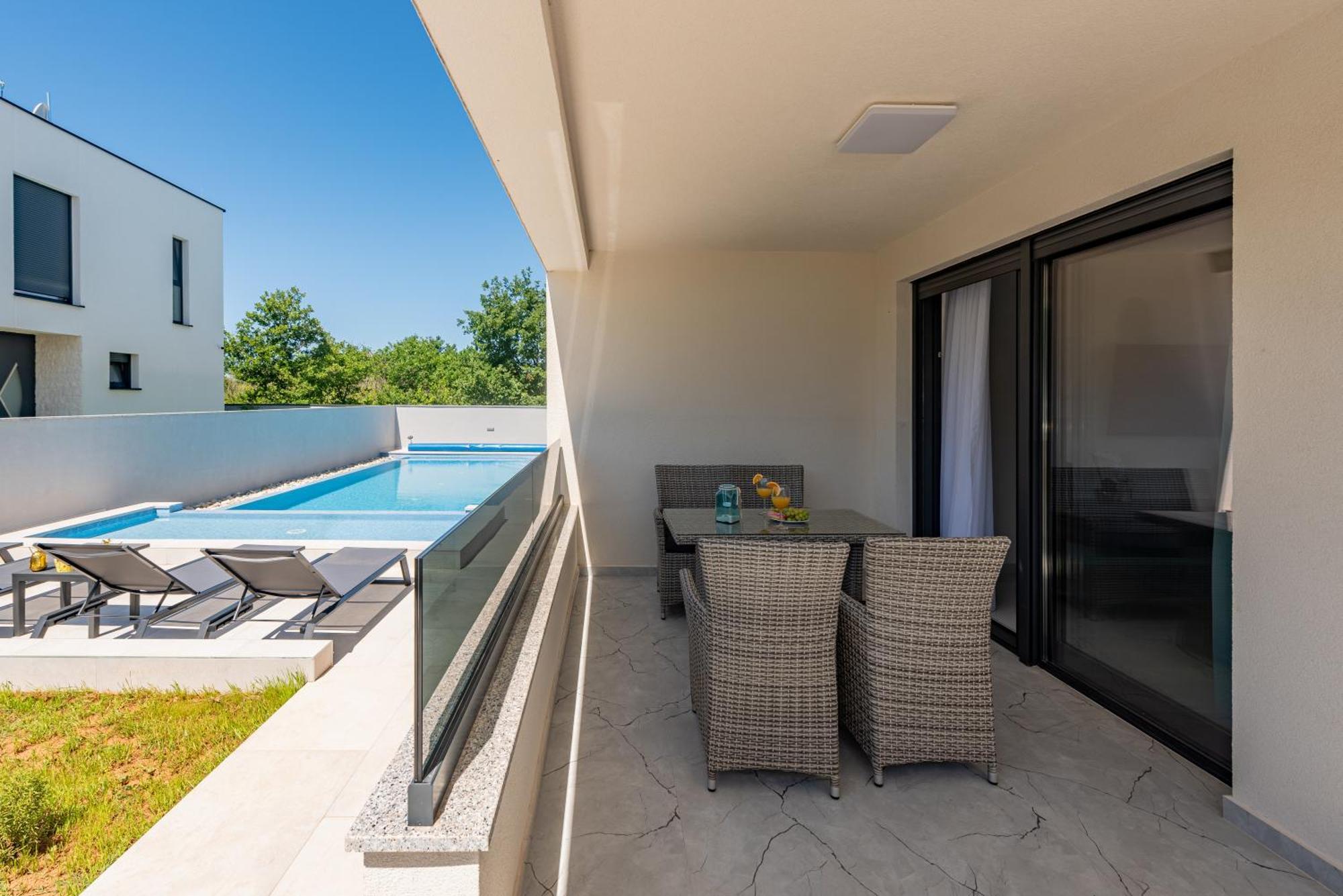 Apartments Menalo Elegance Zaton  Exterior photo